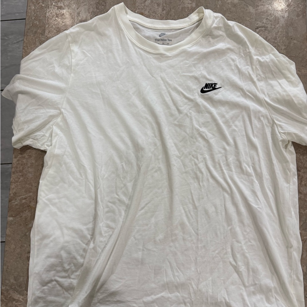 Nike Men's White T-Shirt